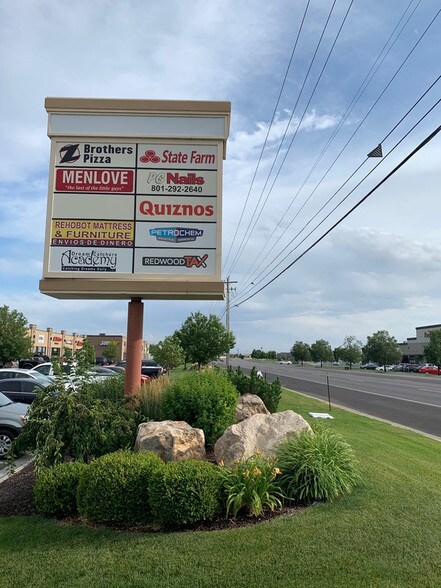 More Photos Of 460 N Redwood Rd, North Salt Lake General Retail For Sale