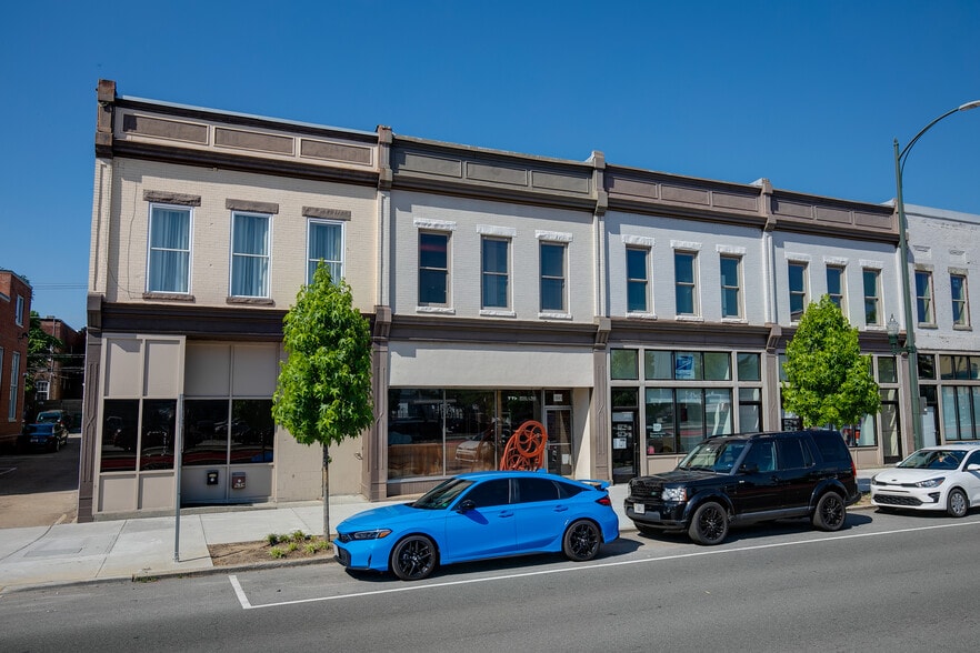 More Photos Of 1641 W Broad St, Richmond Office For Sale