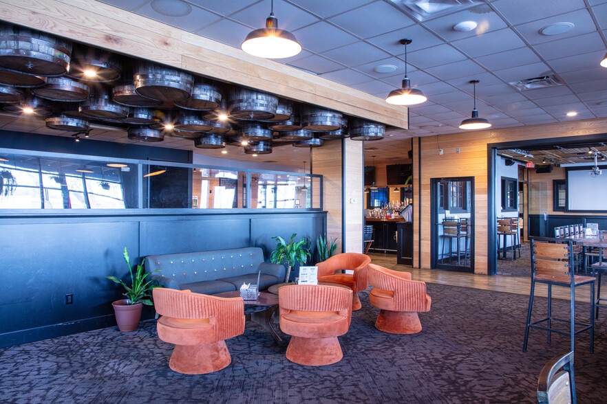 More Photos Of 725 Broadway, South Portland Restaurant For Sale