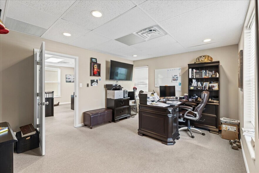 More Photos Of 411 N High St, Millville Medical For Sale