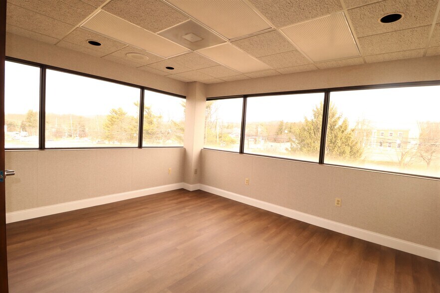 More Photos Of 401 Hamburg Turnpike, Wayne Medical For Sale