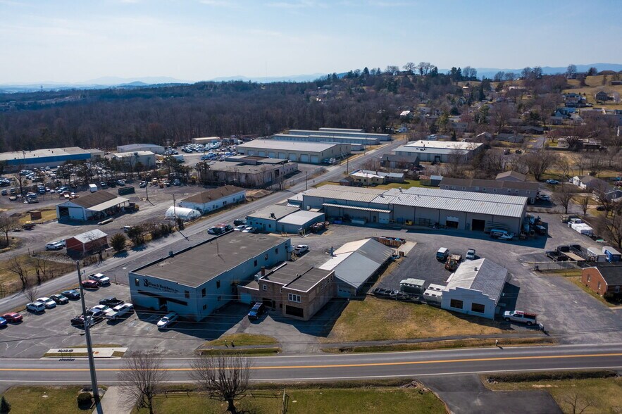 More Photos Of 911 Chicago Ave, Harrisonburg Manufacturing For Sale