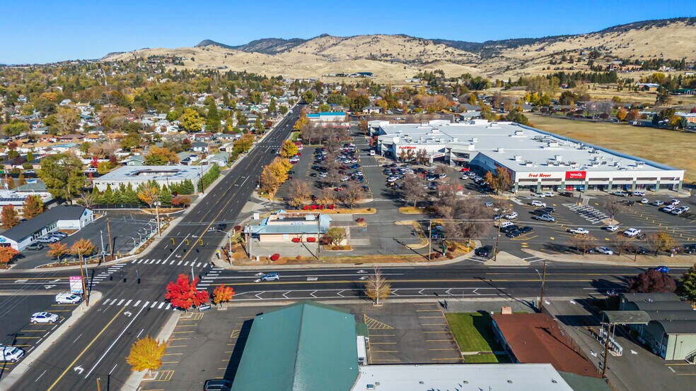 More Photos Of 2985 Shasta Way, Klamath Falls Land For Lease