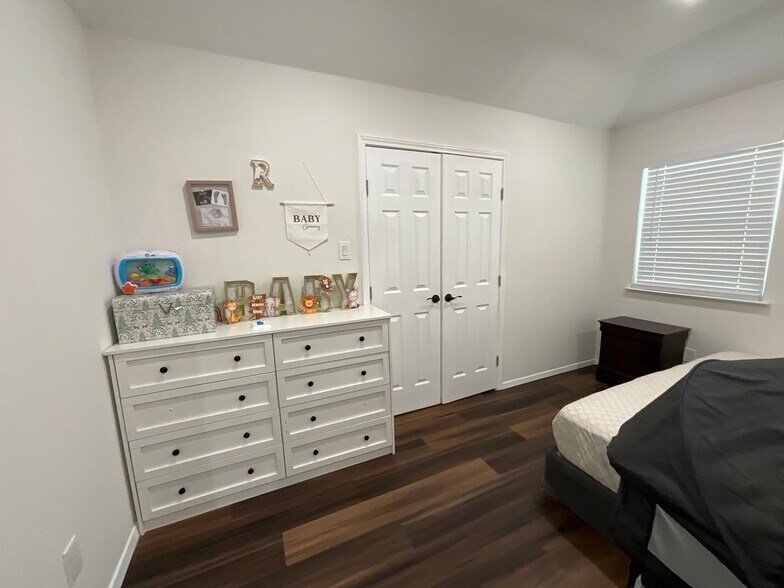 More Photos Of 21095 FM 362 Rd, Waller Flex For Sale
