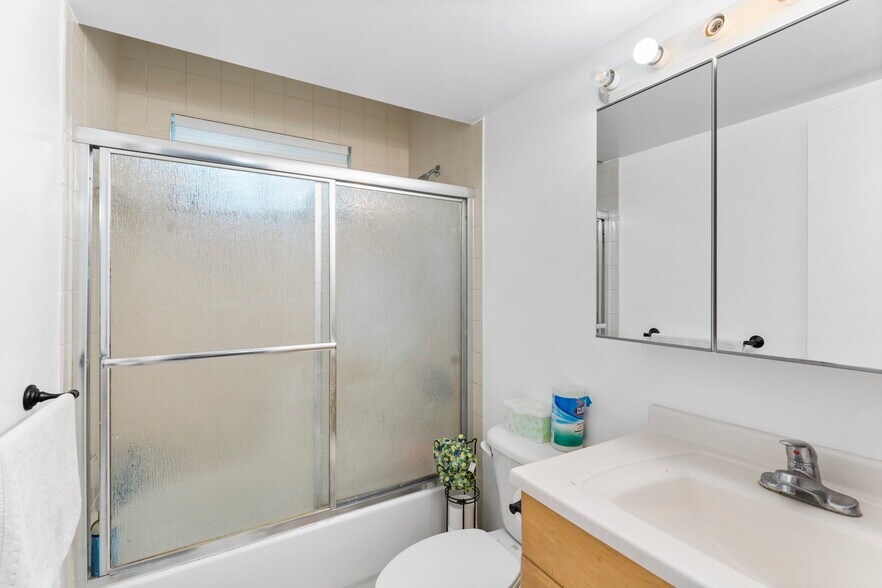 More Photos Of 8216 Crespi Blvd, Miami Beach Multifamily For Sale