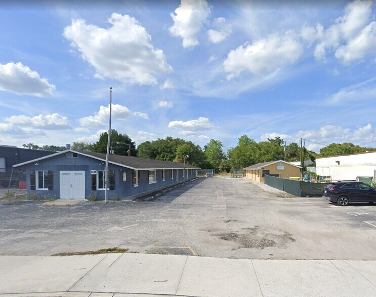 Primary Photo Of , Altamonte Springs General Retail For Sale