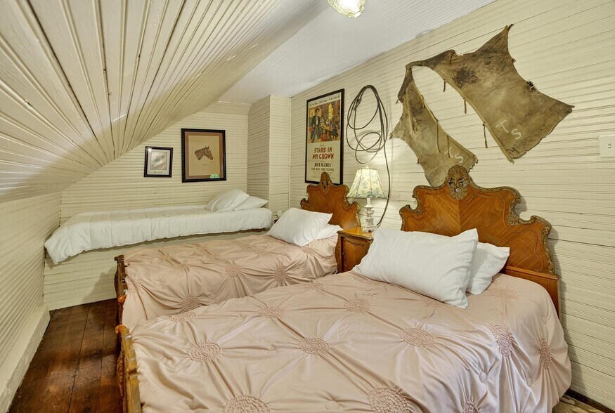 More Photos Of 805 N Wheeler St, Plant City Hospitality For Sale