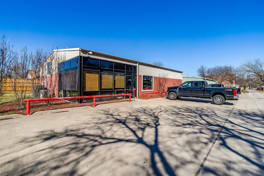 621 Cow Aly Rd  