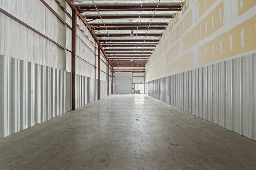 More Photos Of 3291 Warrior Dr, D'Iberville Light Distribution For Lease