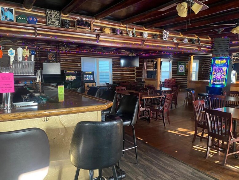 More Photos Of 33 N 2nd St, Coplay Bar For Sale