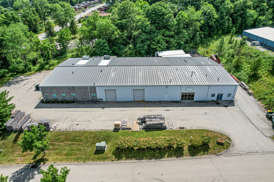 Primary Photo Of 11075 Parker Dr, Irwin Warehouse For Lease