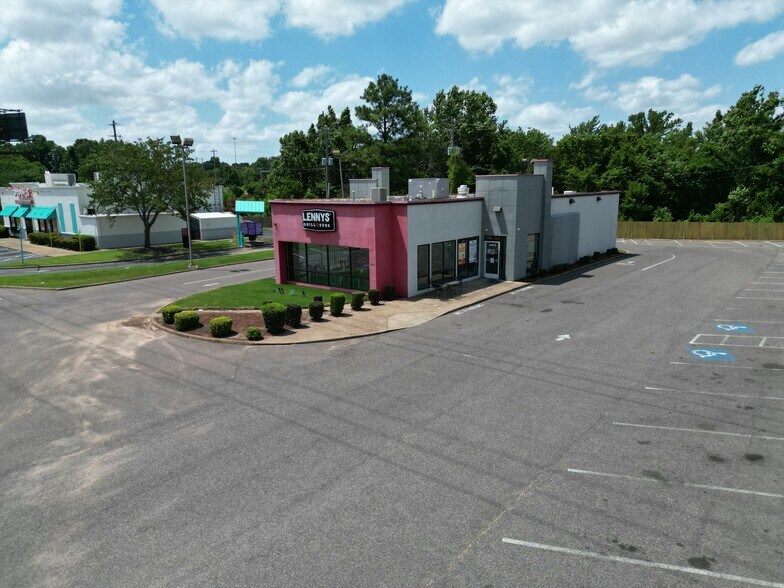 More Photos Of 4740 Showcase Blvd, Memphis Fast Food For Lease