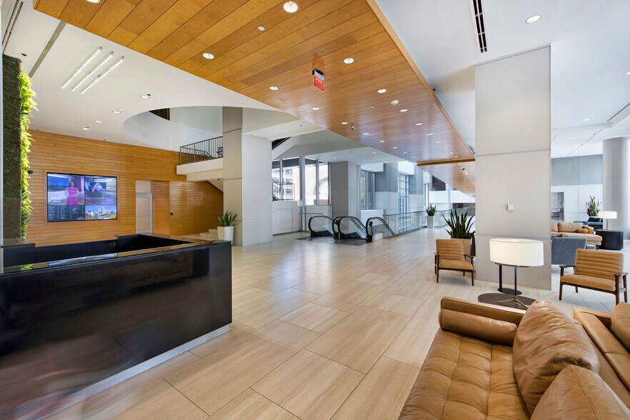 More Photos Of 434 Fayetteville St, Raleigh Office For Lease