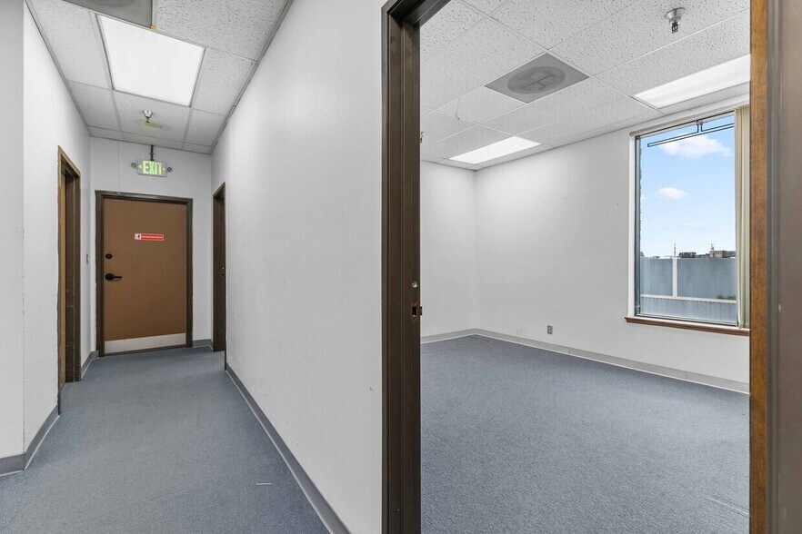 More Photos Of 9036 Winnetka Ave, Northridge Loft Creative Space For Lease