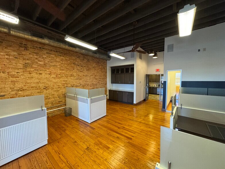 More Photos Of 222 N Main St, Mooresville Loft Creative Space For Lease