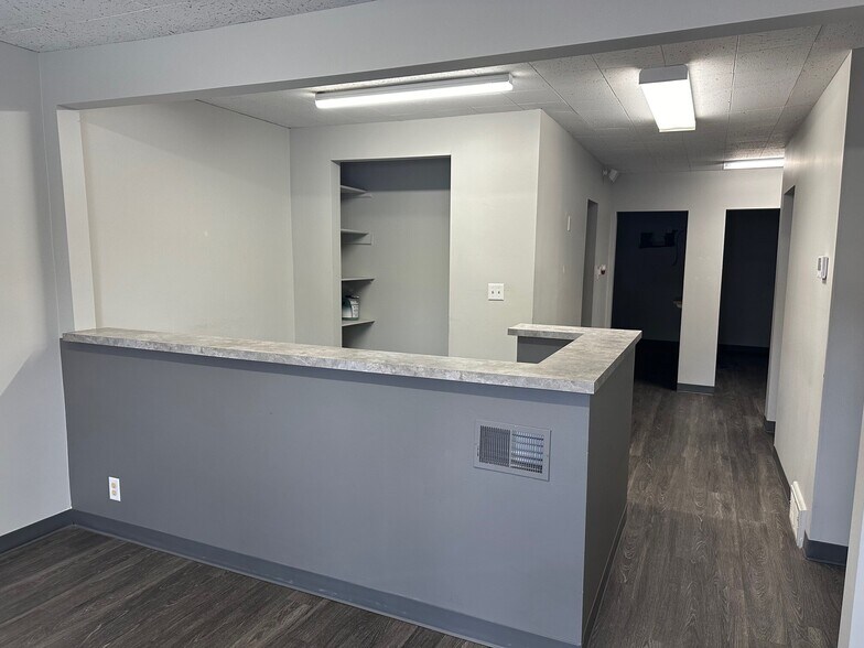More Photos Of 2746 South St, Lincoln Office For Sale