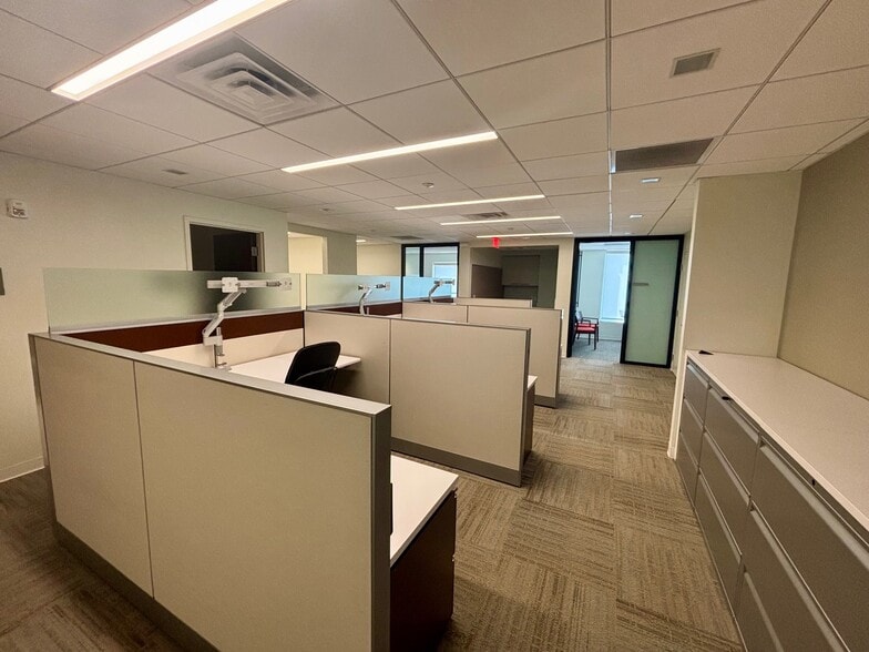 More Photos Of 841 E Hunting Park Ave, Philadelphia Medical For Lease