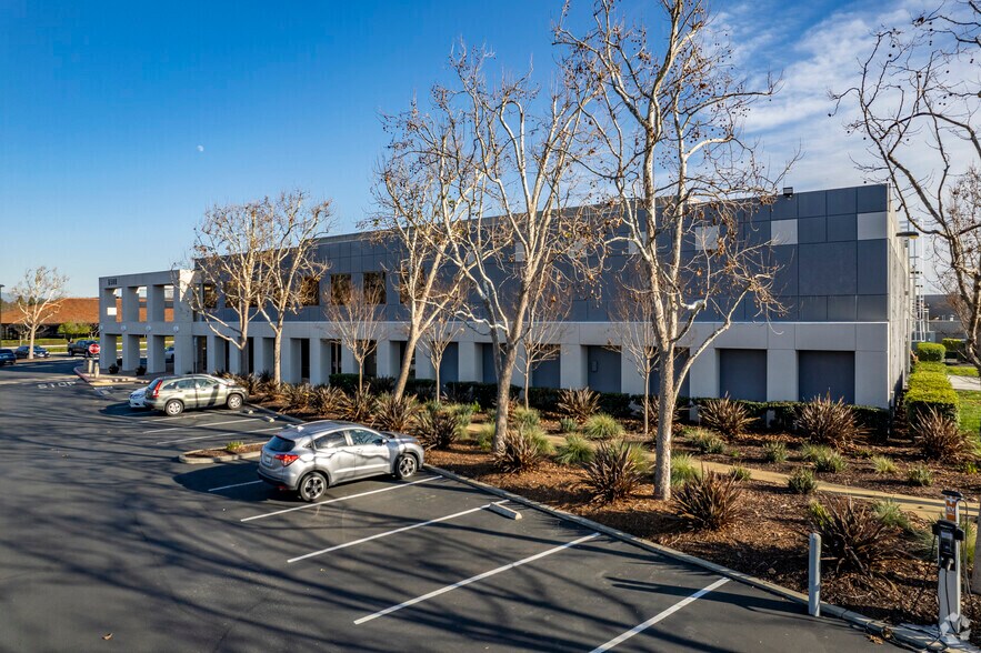 Primary Photo Of 6500 Kaiser Dr, Fremont Research And Development For Lease