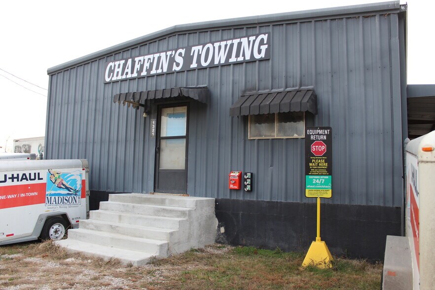 More Photos Of 1401 Black River Industrial Park Rd, Poplar Bluff Flex For Sale