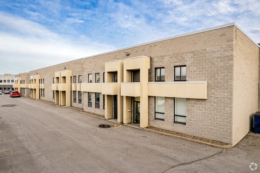 Primary Photo Of 751-759 De La Sablière Rue De La Sablière, Bois-des-filion Warehouse For Lease