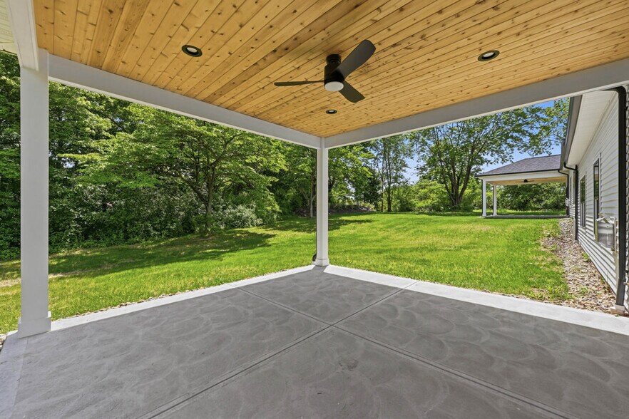 More Photos Of 100 Huselton Dr, Butler Specialty For Sale