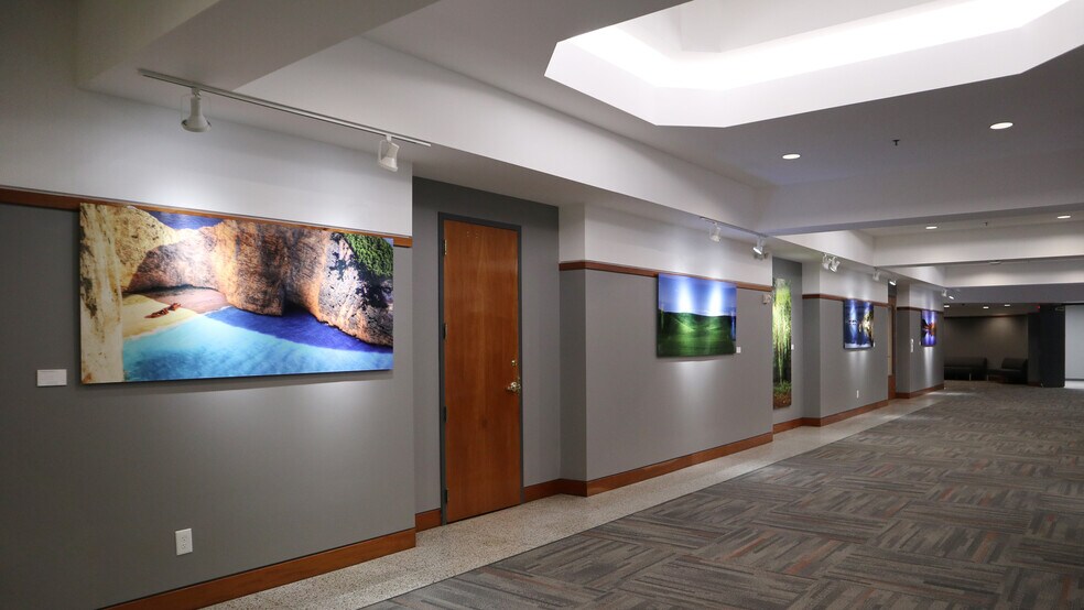 More Photos Of 80 Monroe Ave, Memphis Office For Lease