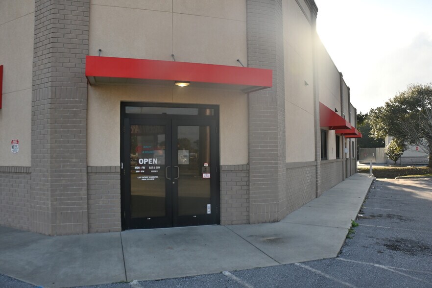 More Photos Of 5115 Palafox St, Pensacola Freestanding For Lease