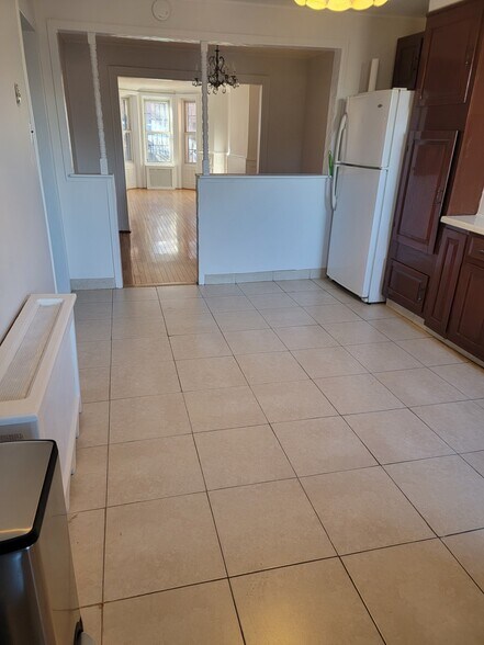 More Photos Of 419 36th St, Brooklyn Multifamily For Sale