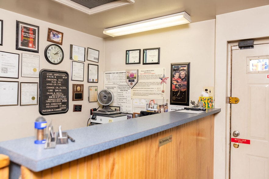 More Photos Of 8257 Frankford Ave, Philadelphia Auto Repair For Sale