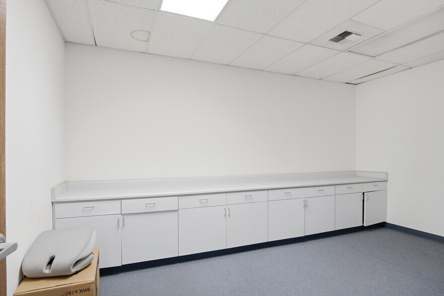More Photos Of 5256 Pirrone Ct, Salida Warehouse For Lease