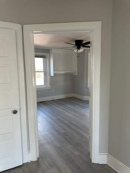 More Photos Of 800 Dekalb St, Bridgeport Storefront Retail Residential For Sale