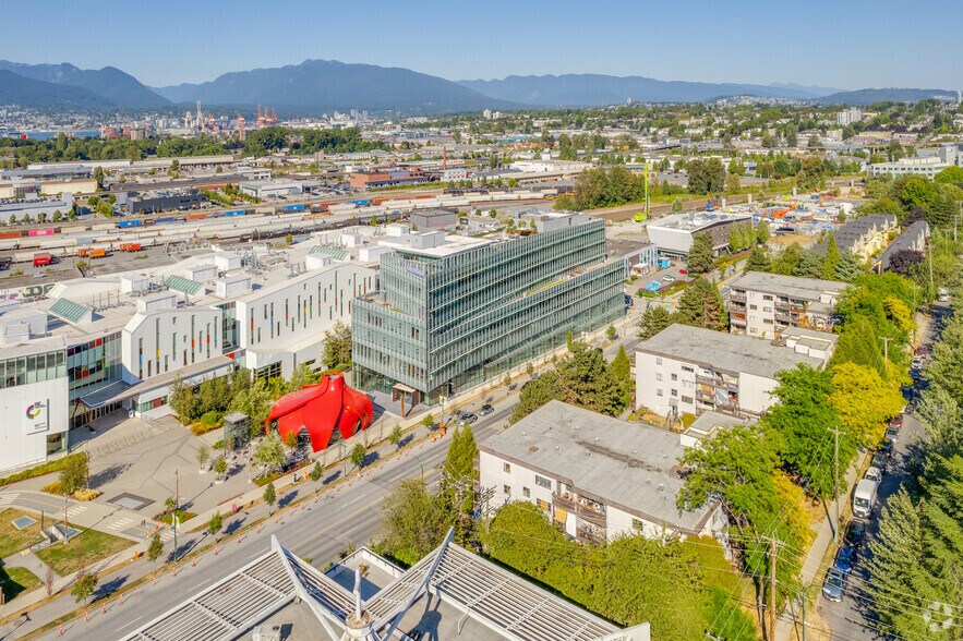 More Photos Of 565 Great Northern Way, Vancouver Office For Lease