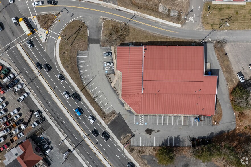 More Photos Of 3074 Cranberry Hwy, East Wareham Freestanding For Lease