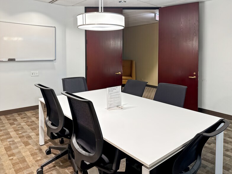 More Photos Of 203 N LaSalle St, Chicago Office For Lease