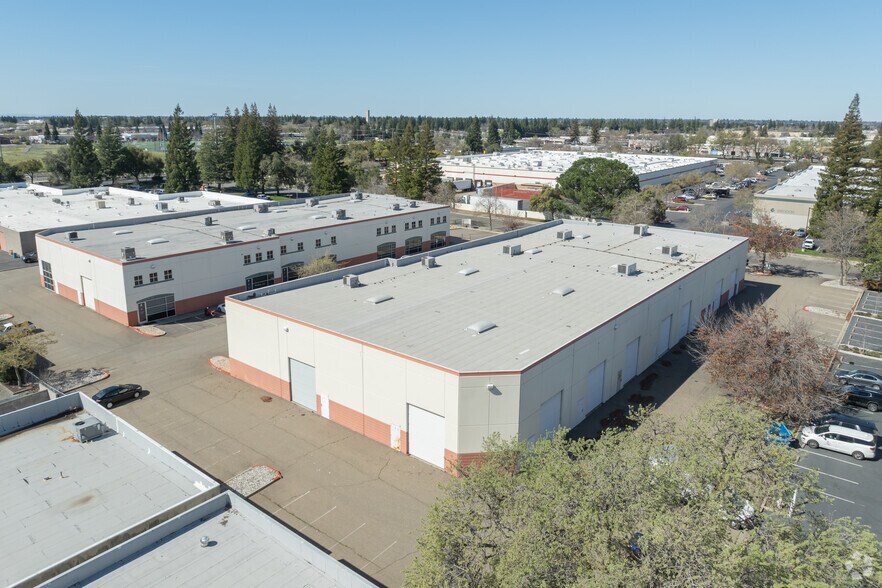 More Photos Of 11280 Sanders Dr, Rancho Cordova Warehouse For Lease