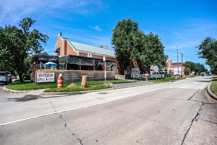 More Photos Of 1570 S Dairy Ashford Rd, Houston Freestanding For Lease