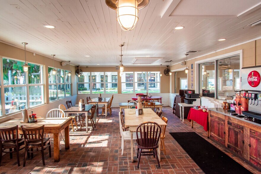 More Photos Of 610 W Morse Blvd, Winter Park Restaurant For Lease