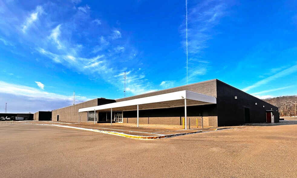 More Photos Of 1475 Upper Valley Pike, Springfield Light Distribution For Lease