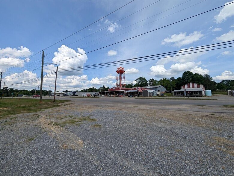 More Photos Of 923 3rd st, Luverne Land For Sale