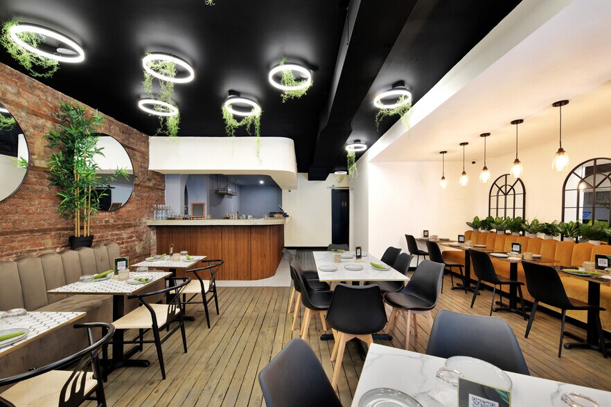 More Photos Of 95 2nd Ave, New York Apartments For Lease