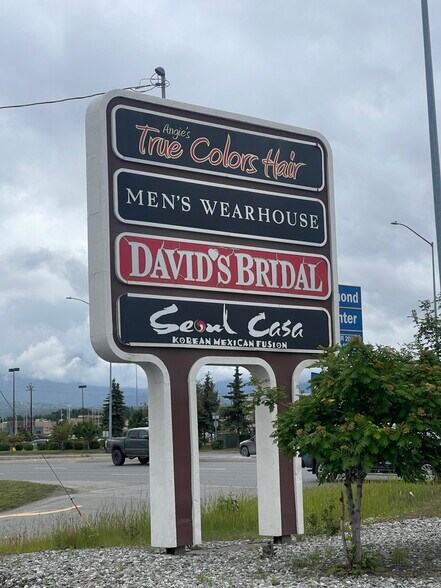 More Photos Of 601 E Dimond Blvd, Anchorage General Retail For Lease