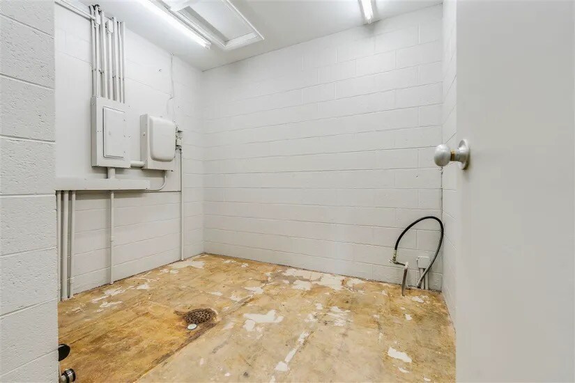 More Photos Of 626 S B St, Richmond Medical For Sale