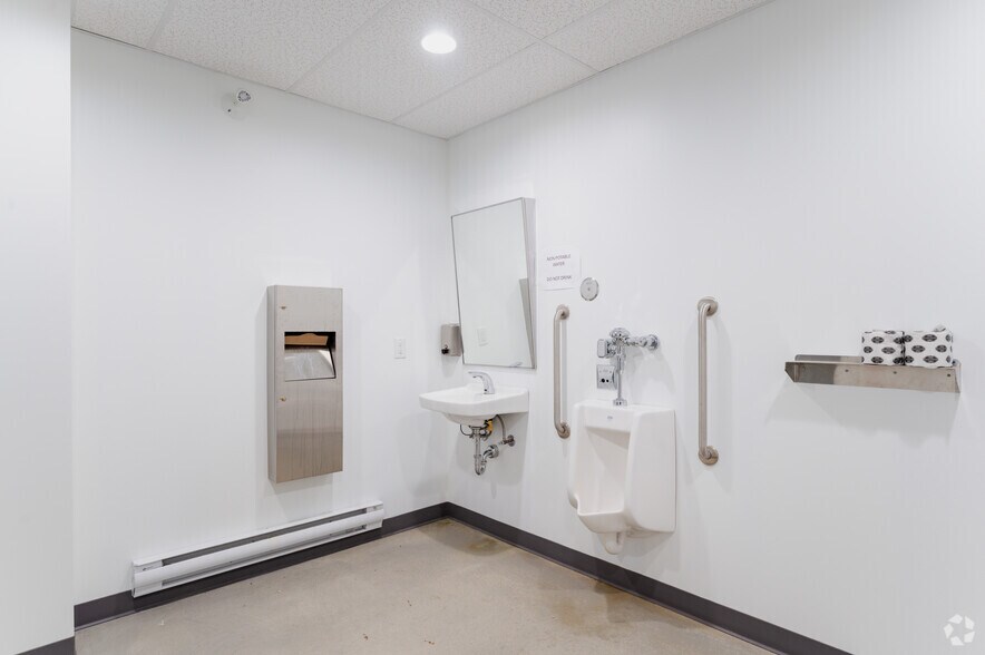 More Photos Of 7475 Mclean Rd E, Puslinch Unknown For Lease