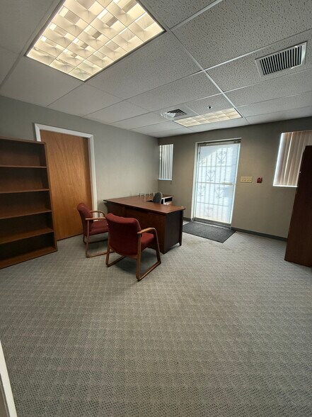 More Photos Of 234 Brooks St, Worcester Warehouse For Lease