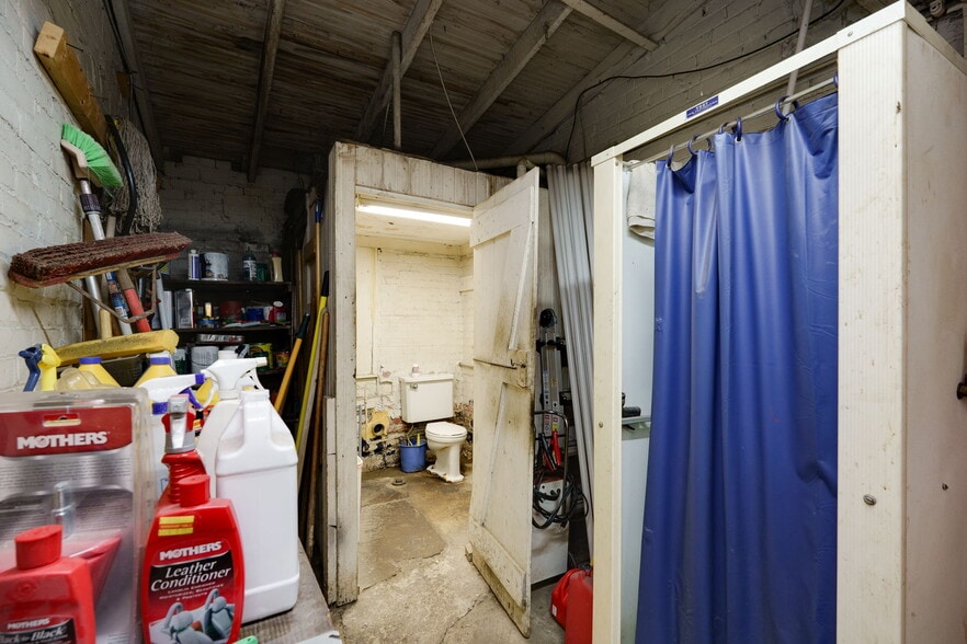 More Photos Of 46 Jefferson St, Brookville Storefront Retail Residential For Sale