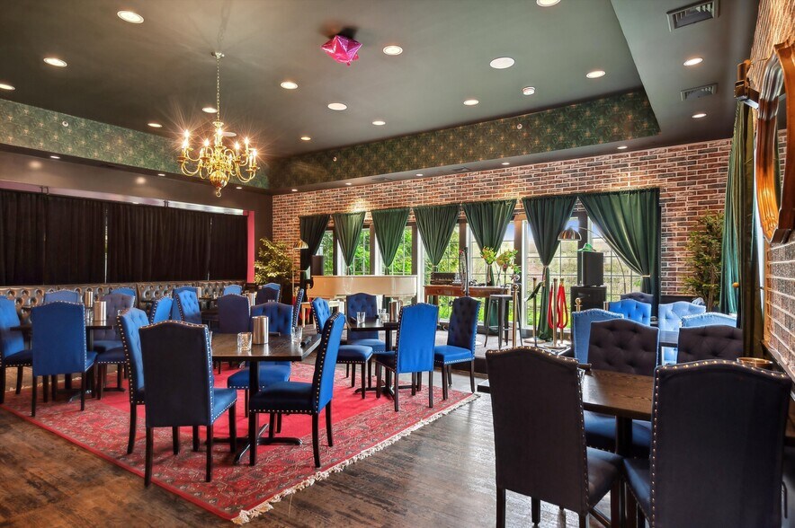 More Photos Of 15 Prospect St, Southampton General Retail For Sale