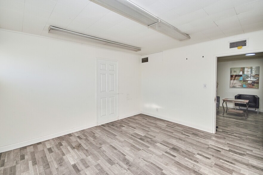 More Photos Of 1532-1538 W Commonwealth Ave, Fullerton Storefront Retail Residential For Lease