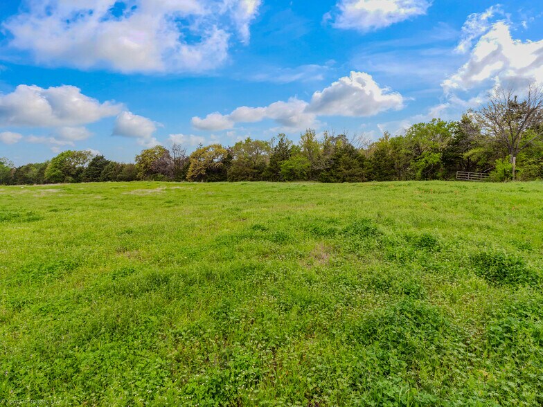More Photos Of 00 Eason St, Terrell Land For Sale