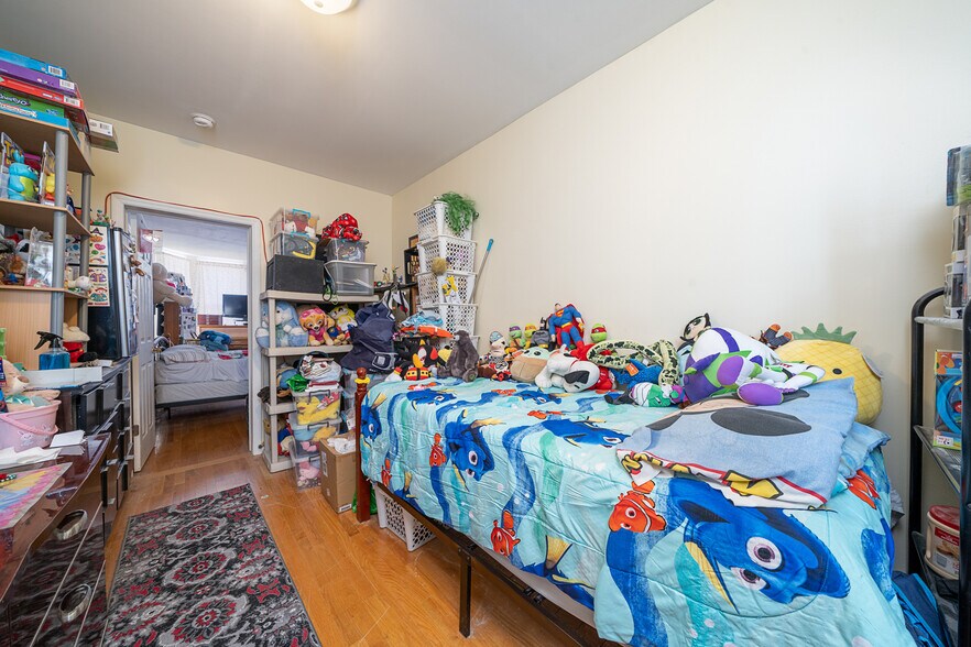 More Photos Of 198 GRIFFITH St, Jersey City Apartments For Sale