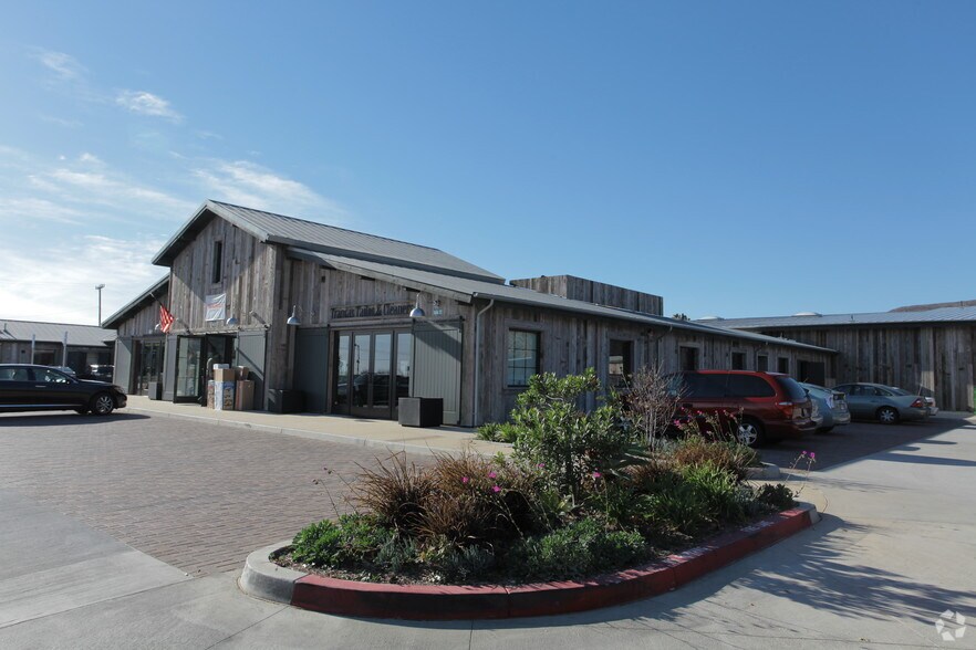 More Photos Of 30745 Pacific Coast Hwy, Malibu Unknown For Lease